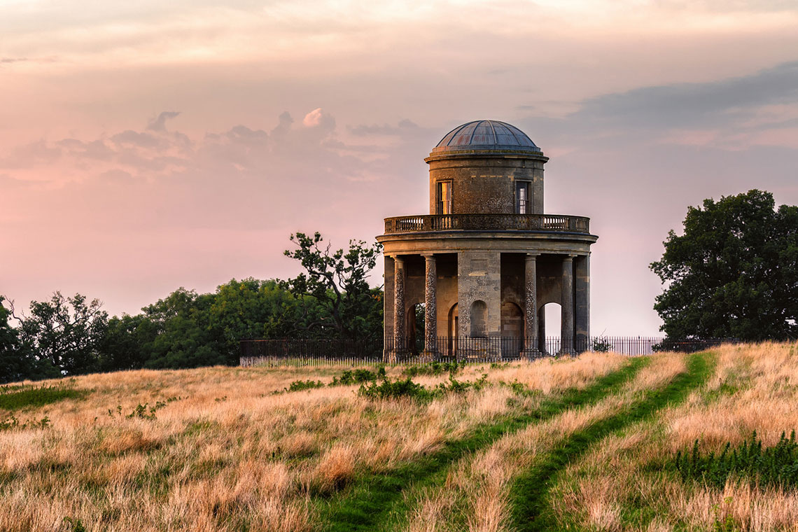 Panroama Tower - Sunest at Croome Court